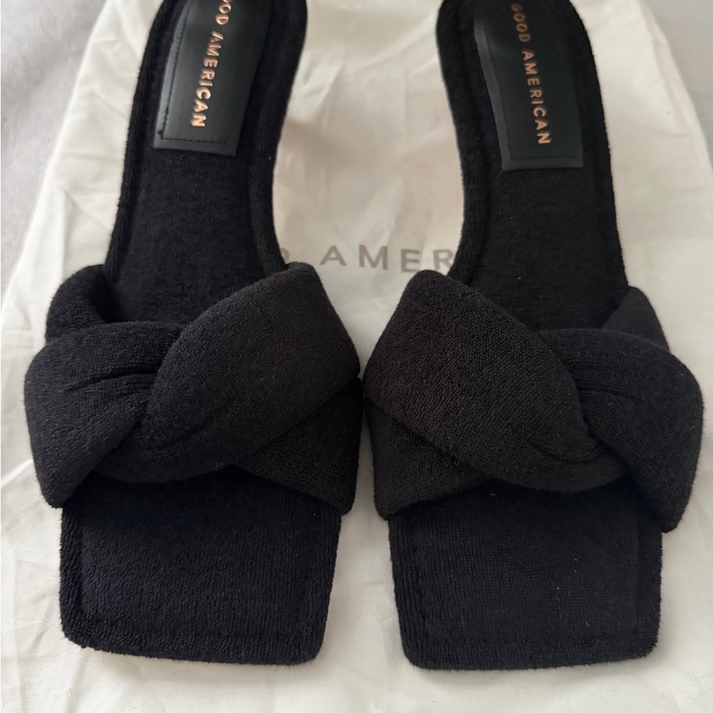 Good American Black Knotted Sandals
